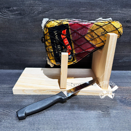 MINISERRANOSKINKA, INKL. KNIV OCH STÄLL