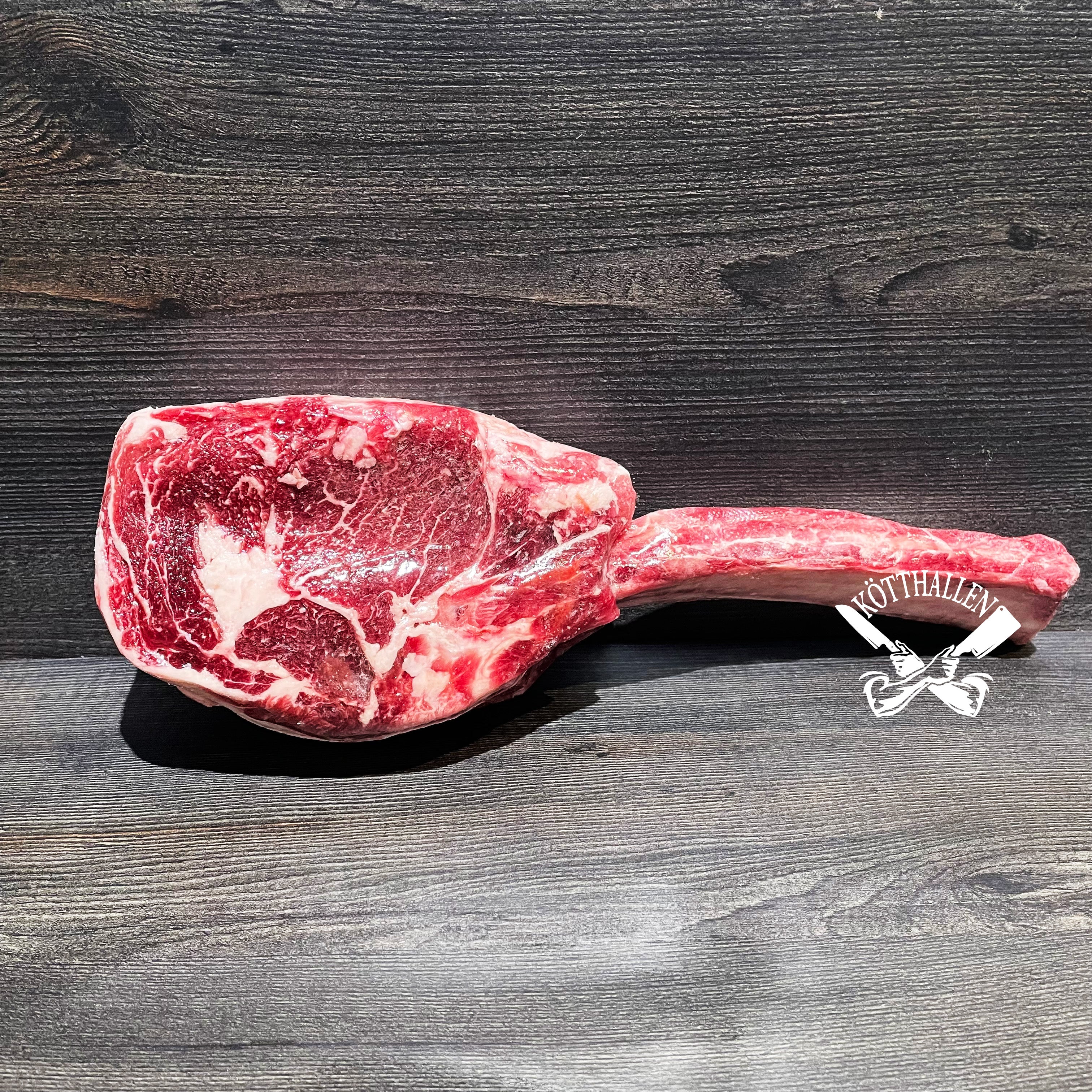 TOMAHAWK, RED & WHITE